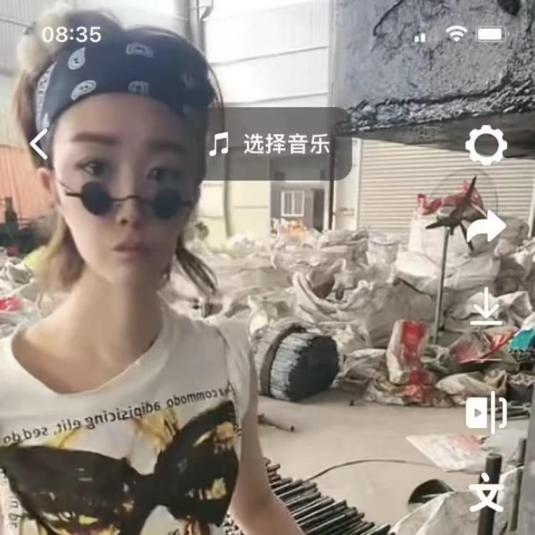 打螺丝的小少妇💪