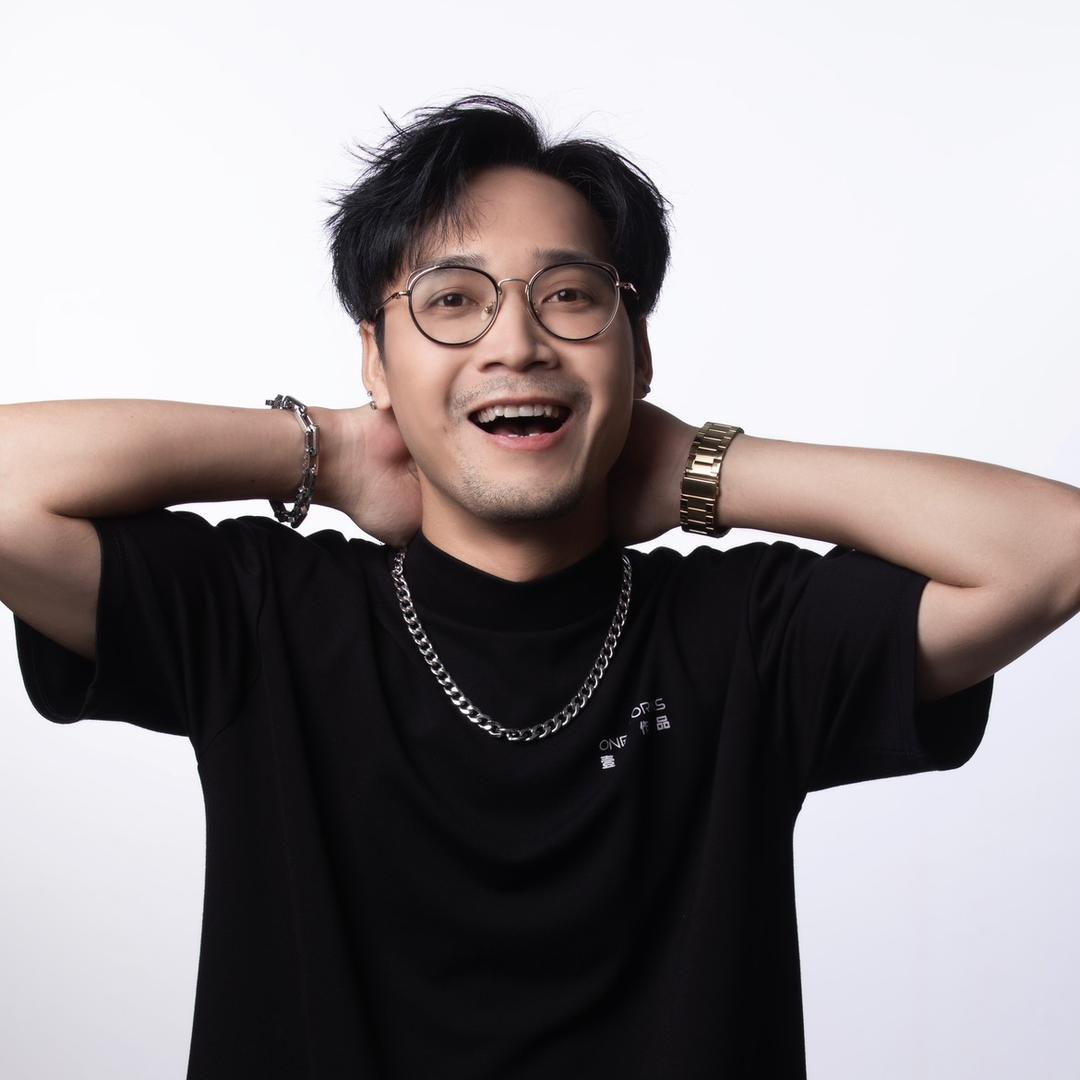 深圳龙岗烫发设计～哎伦