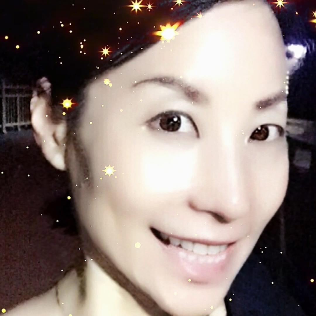 景宁玲干~ 《名裳》精品服饰店