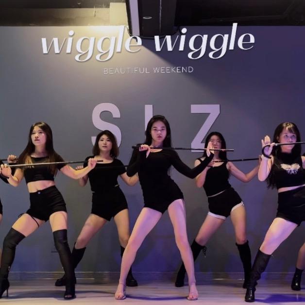 水灵子舞蹈莉莉