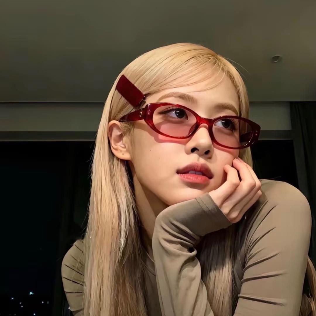 𝙍𝙊𝙎É