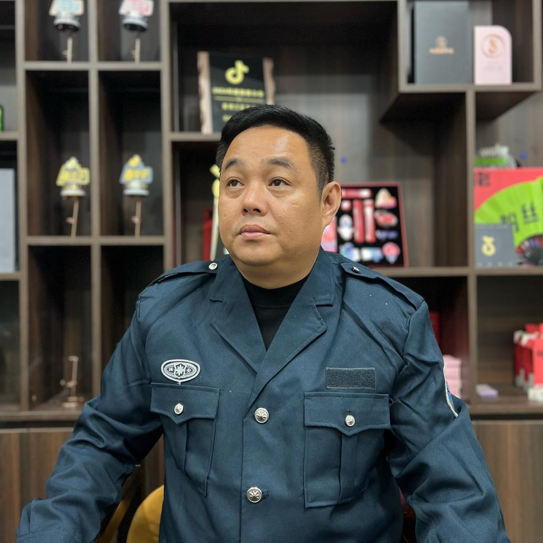 何老师爱唱歌（何火人小号）