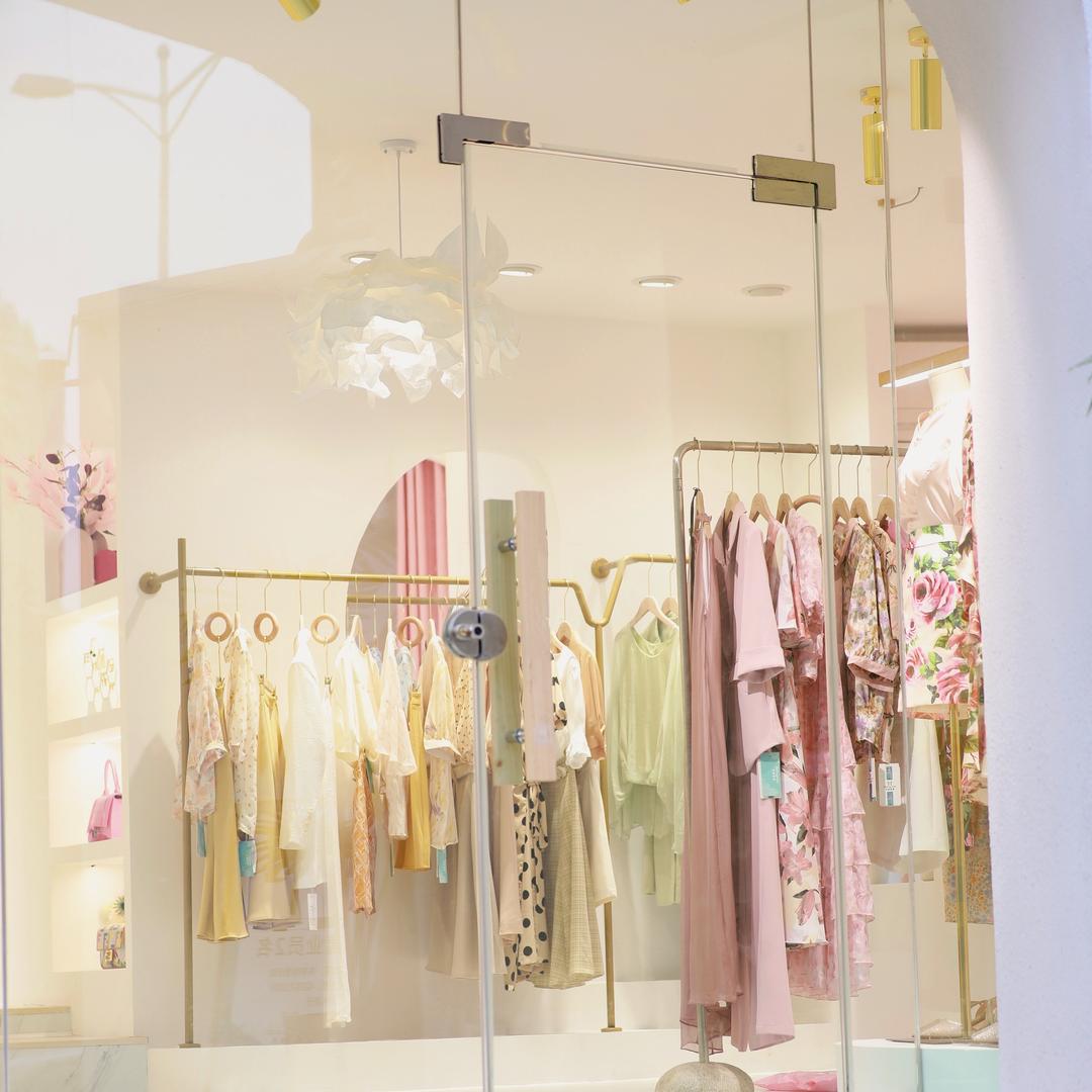 陶姐～贝拉格慕女装集合门店