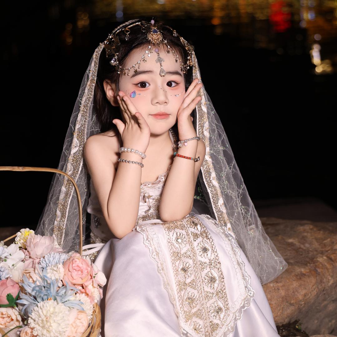 @化妆师✨筱菡
