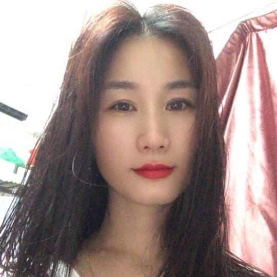 六妹芳芳