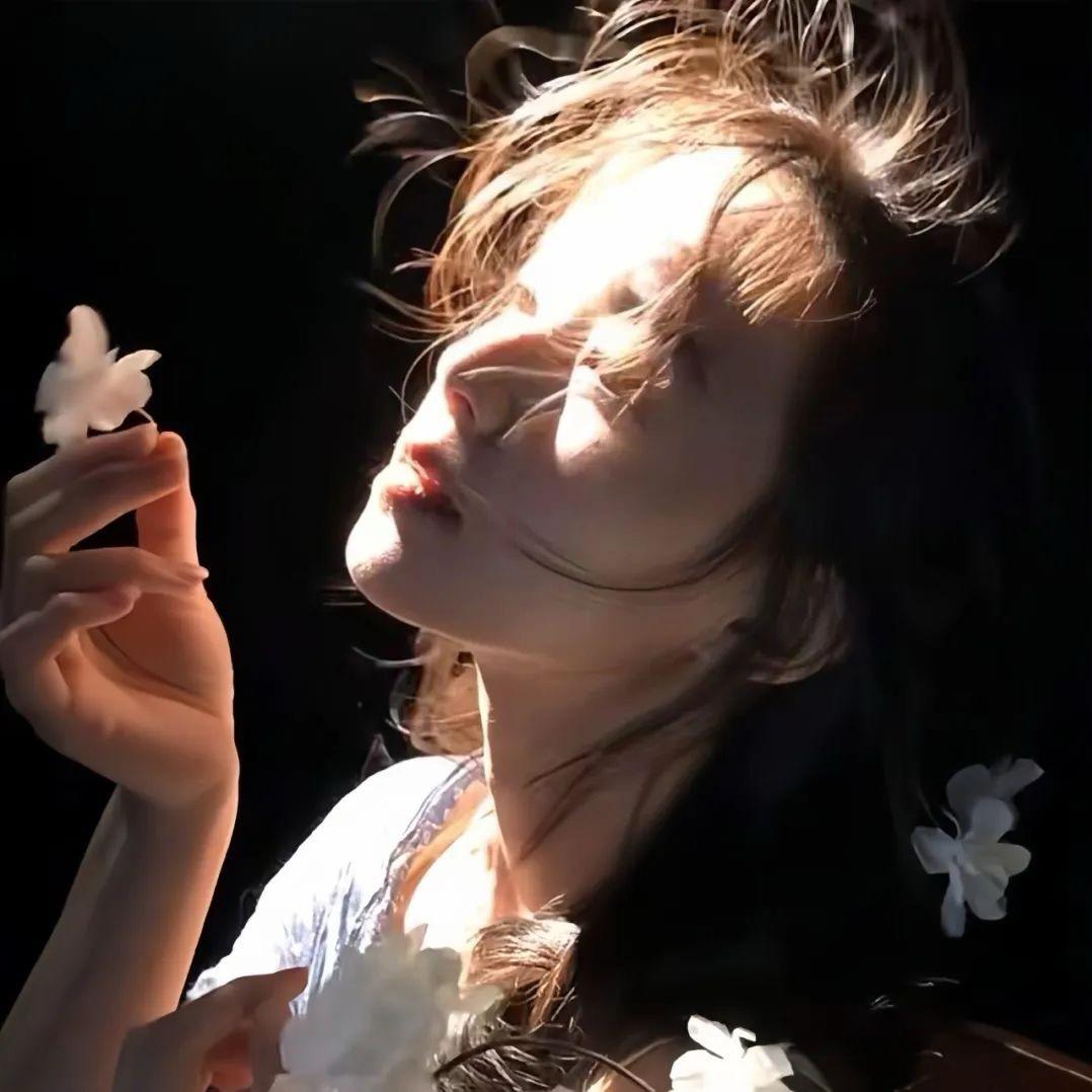 芝芝🫥 ⁶⁰⁸