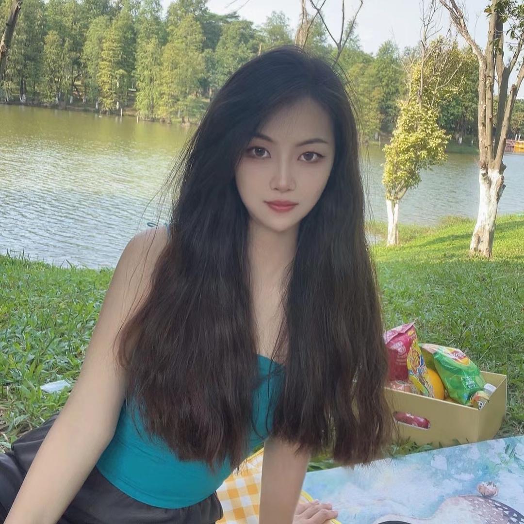 翁源·龙仙化妆师