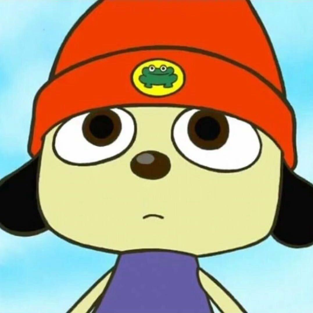 818