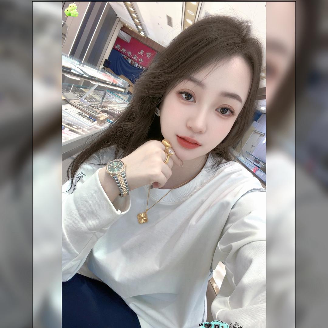卖黄金珠宝💎小姐姐