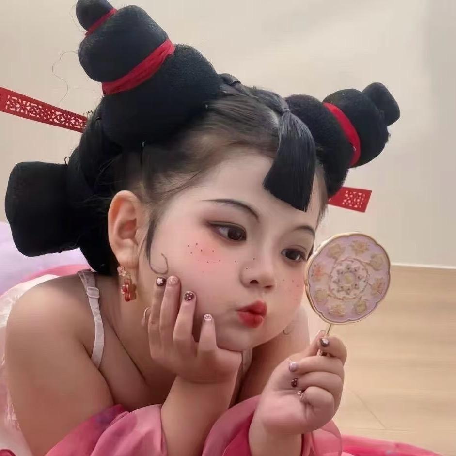 ʟ̆̈ᴜ̆̈ᴄ̆̈ᴋ̆̈ʏ̆̈🧡