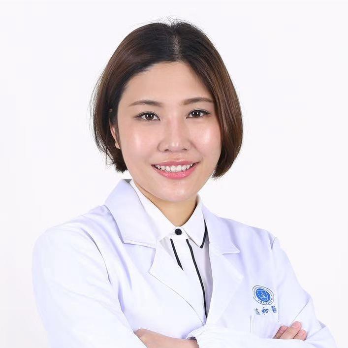 协和整形王荣荣医生