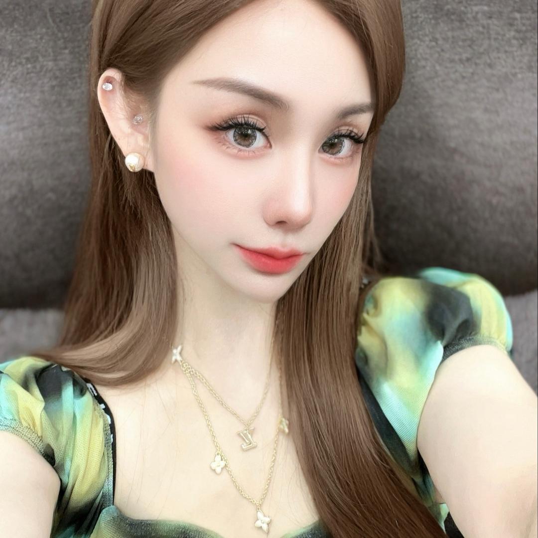卿翘翘