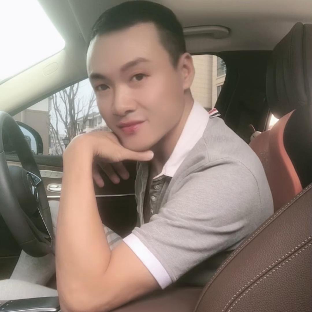 一米八的熊