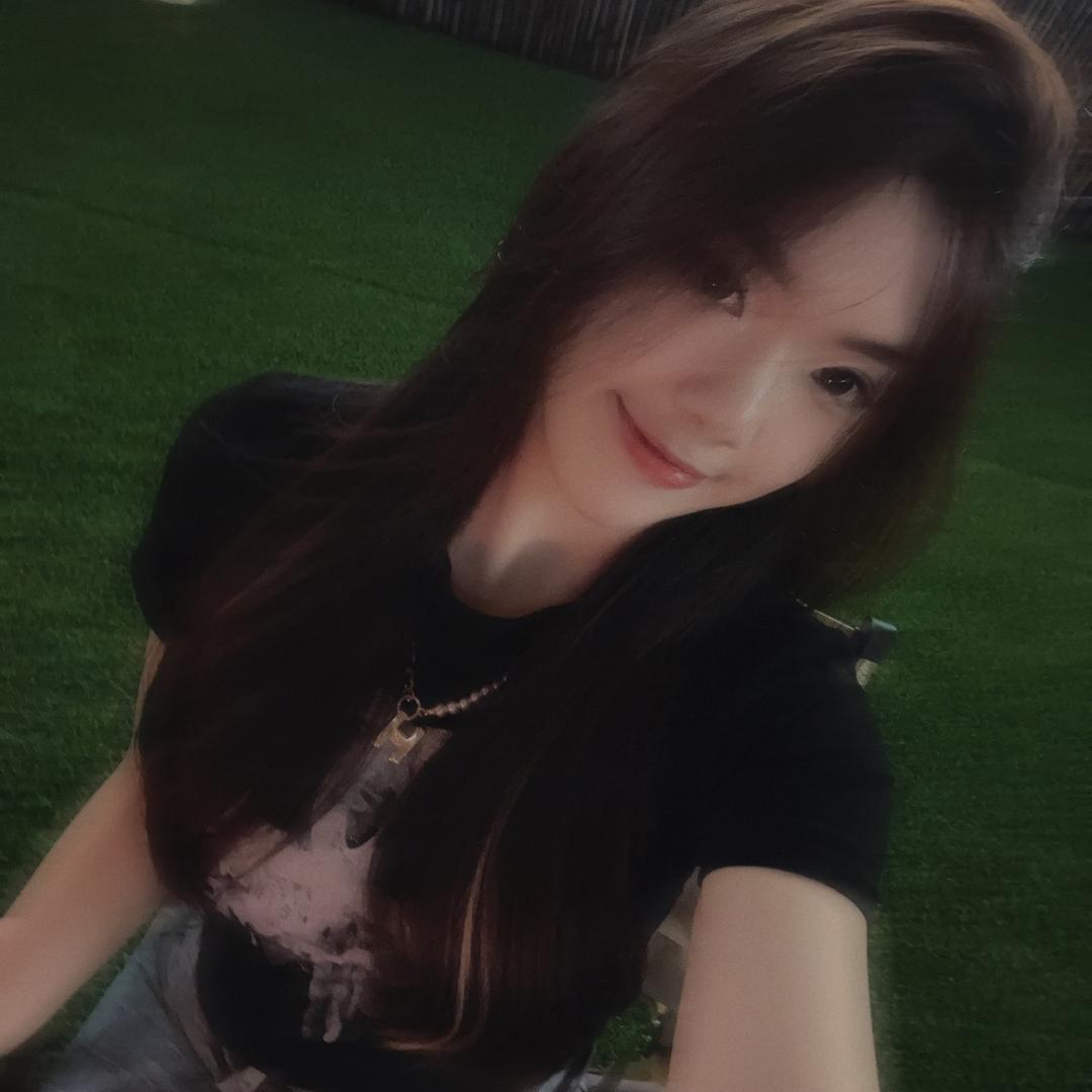 小小珊.