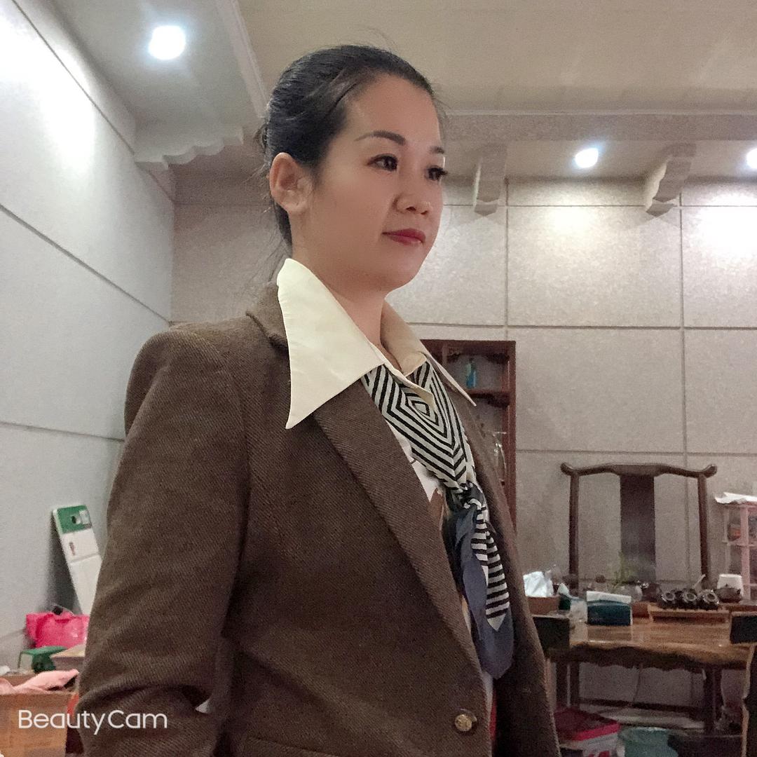 横县＆露圩步步升门业凤姐