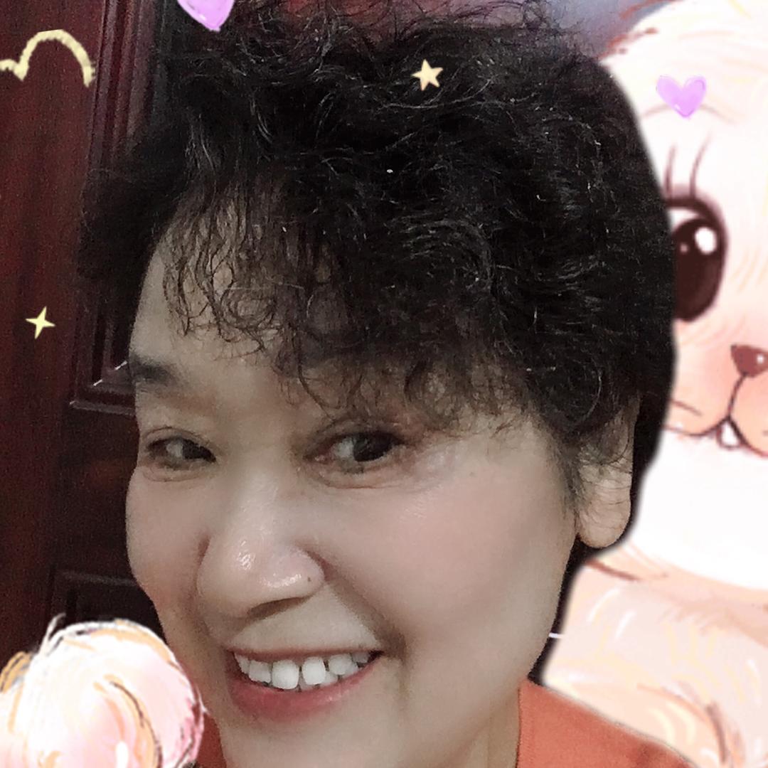红岩上的梅