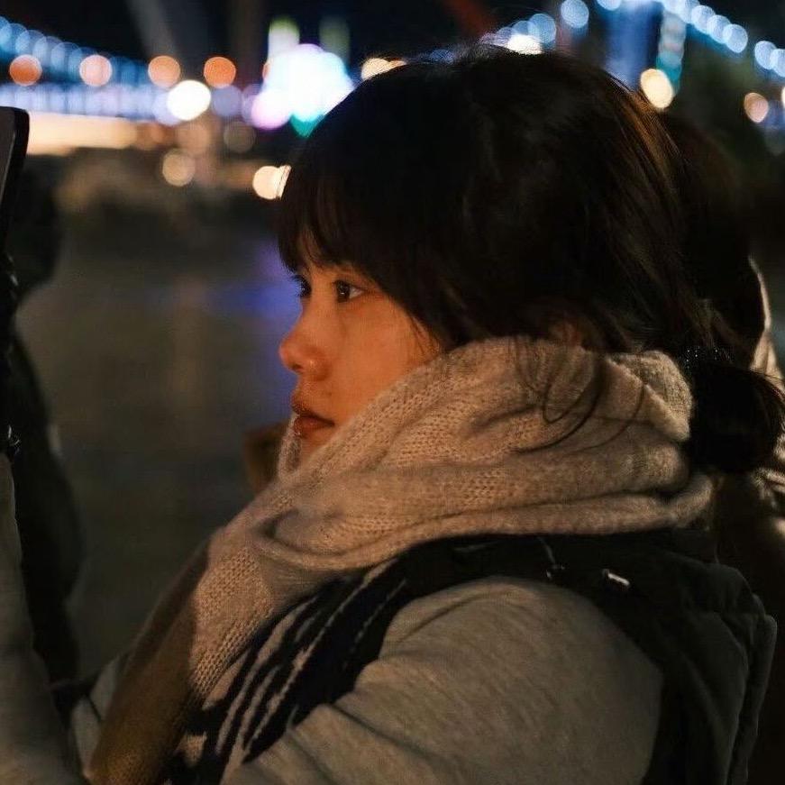 害羞宝儿