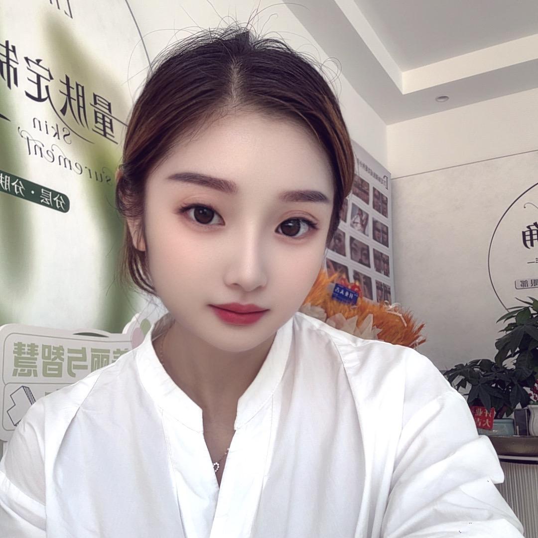 理肤主角邛崃霞霞美容