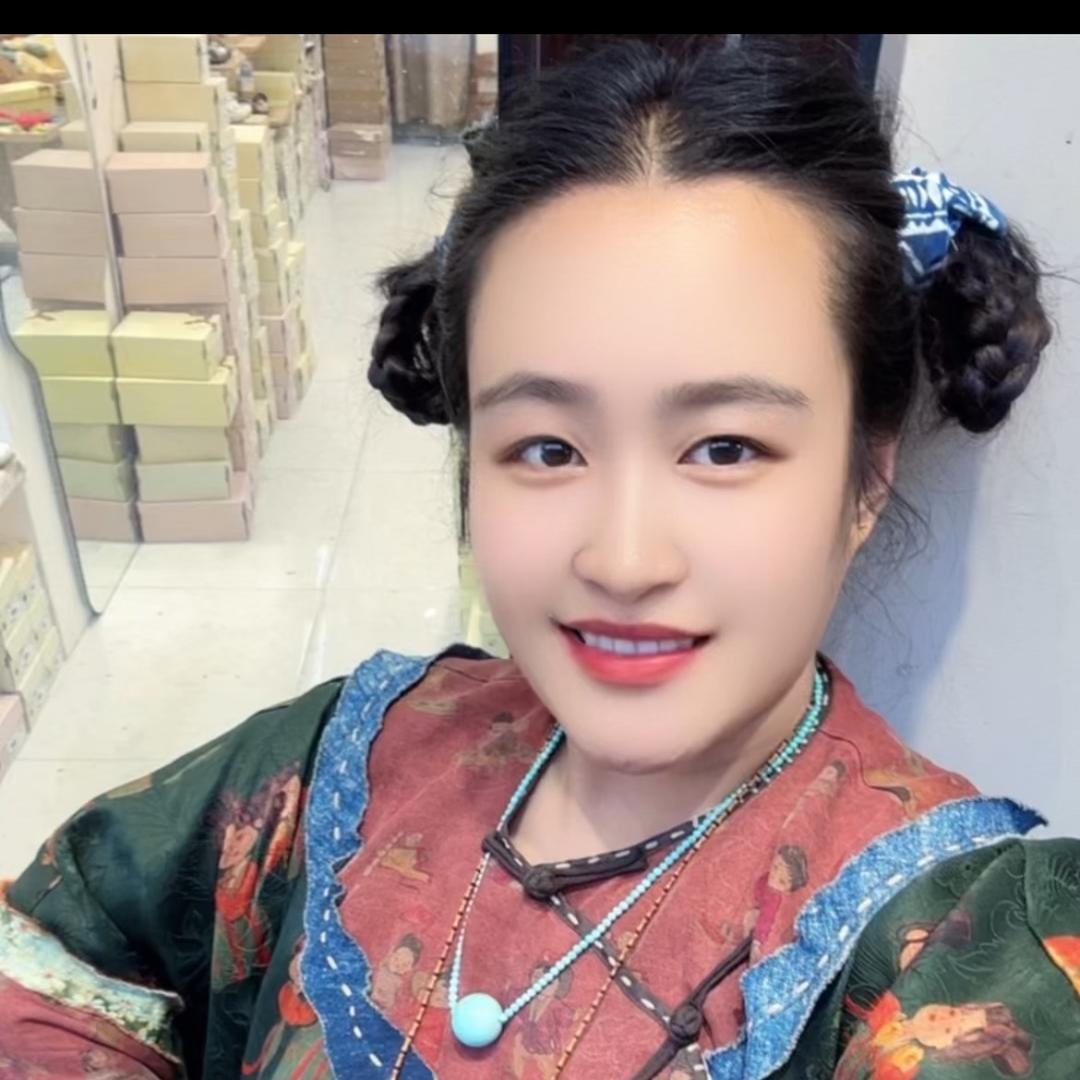 临朐冯掌门日韩童装