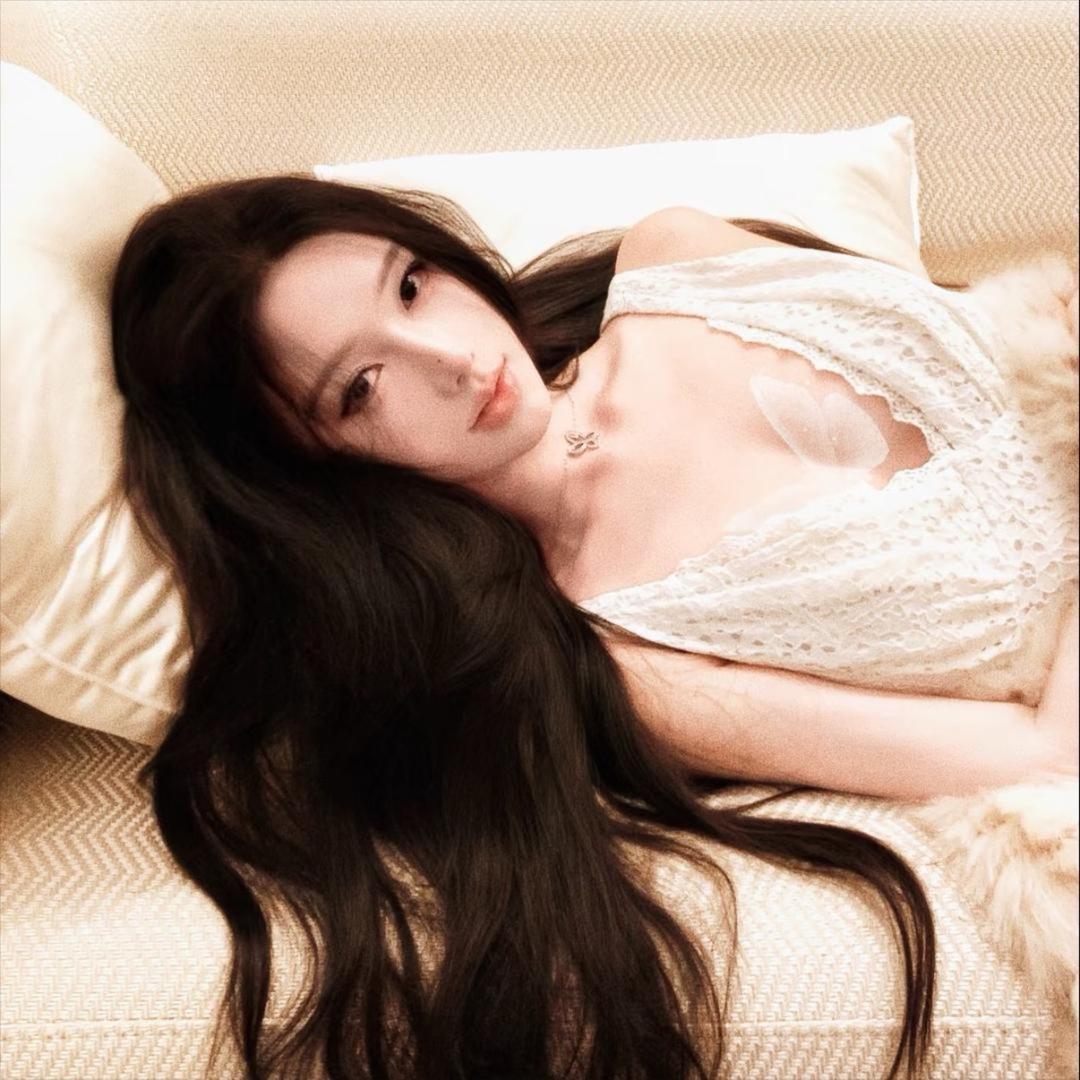 我也不太了解她.