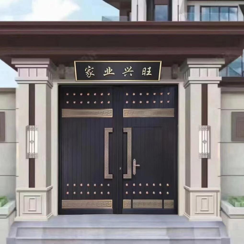 茜茜在农村建门楼