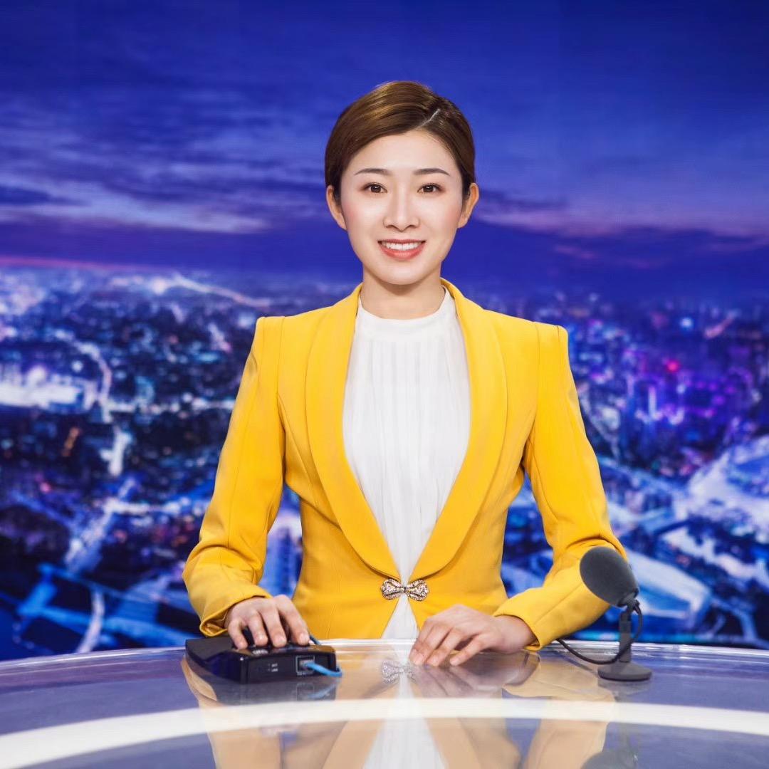 主持人小丽