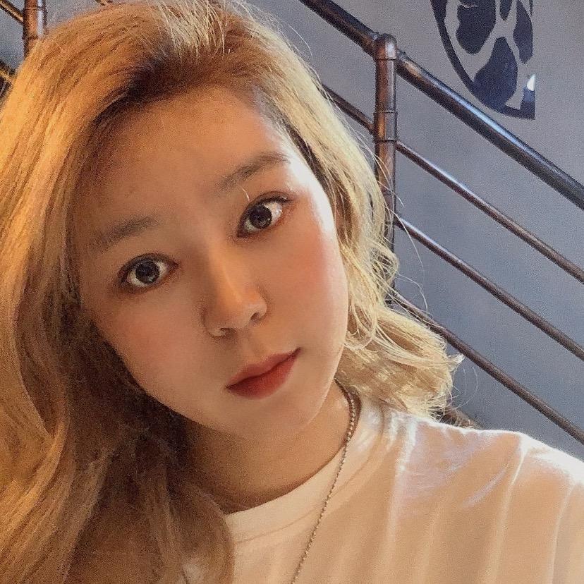 UR形象设计 佳嘉