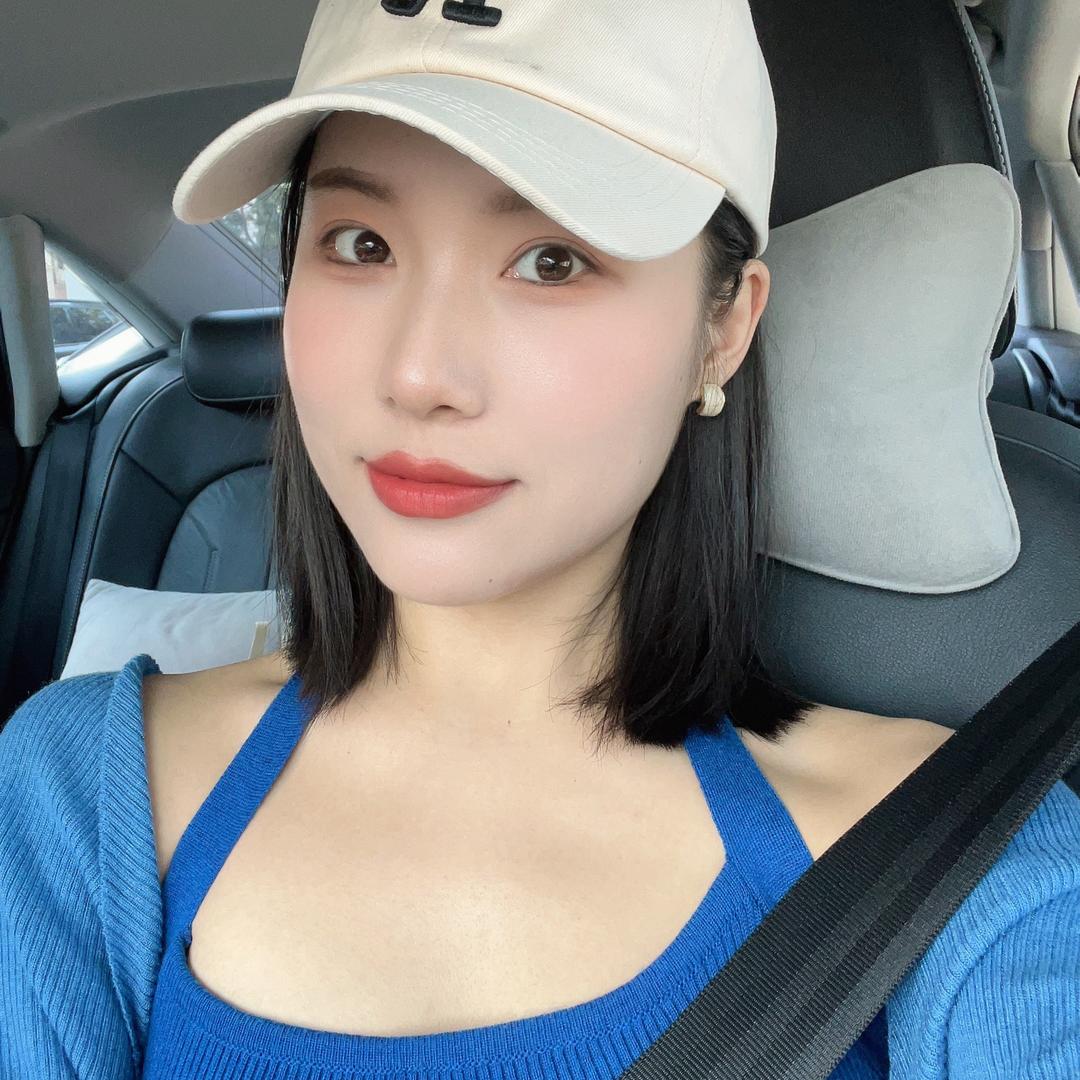 小傻瓜比个耶✌️