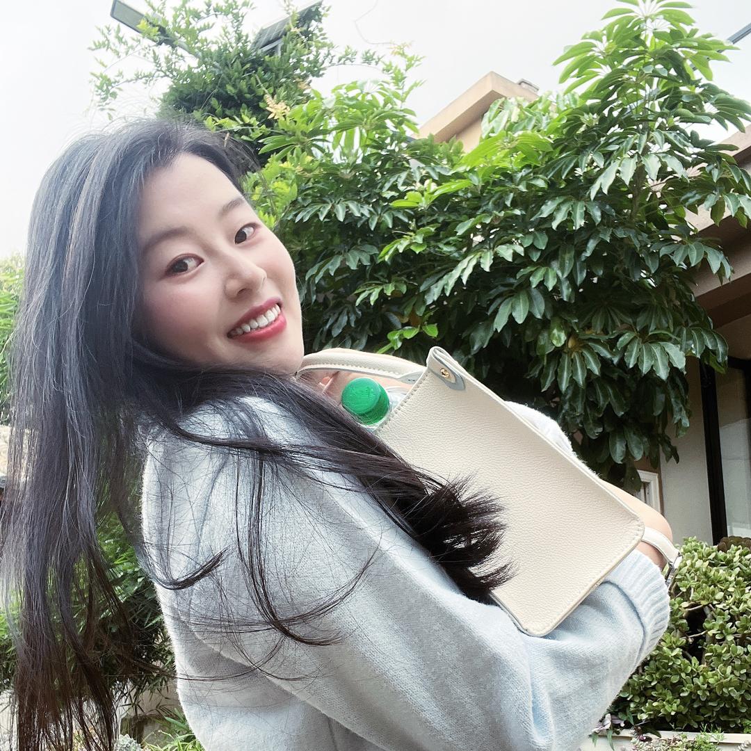 魏雪娇（昭通苹果）