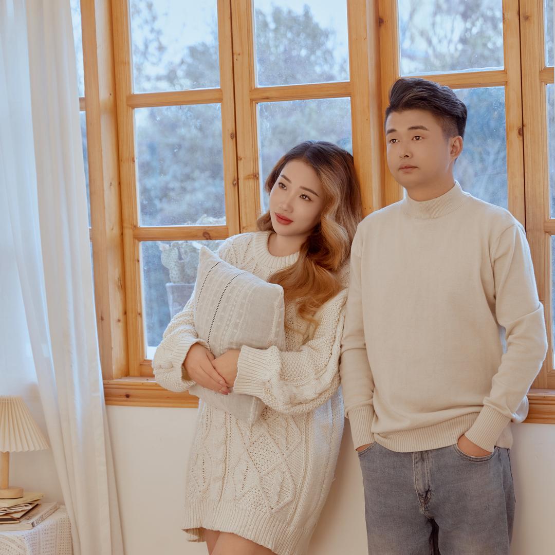 阳光、勾勒出你的背影