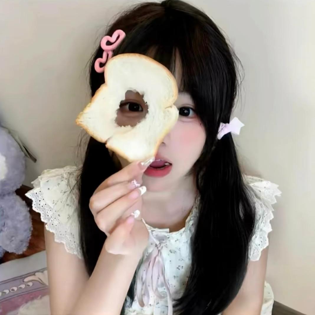 社恐腼腆小女孩