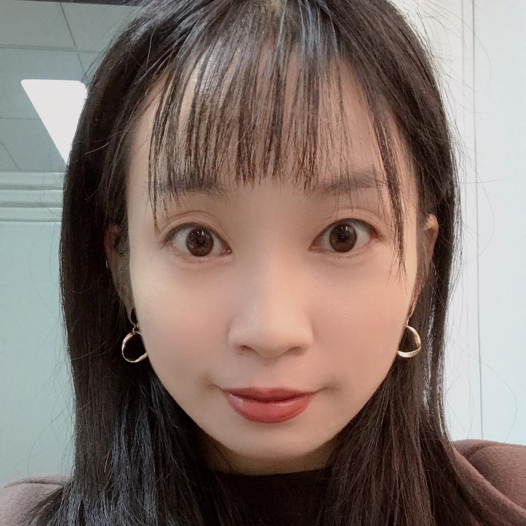 Call me 李小姐