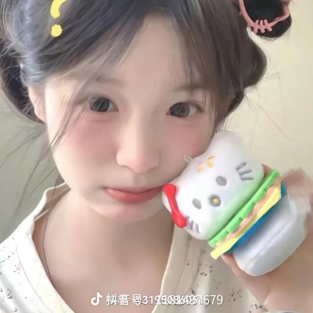 吃一口蛋糕❤️