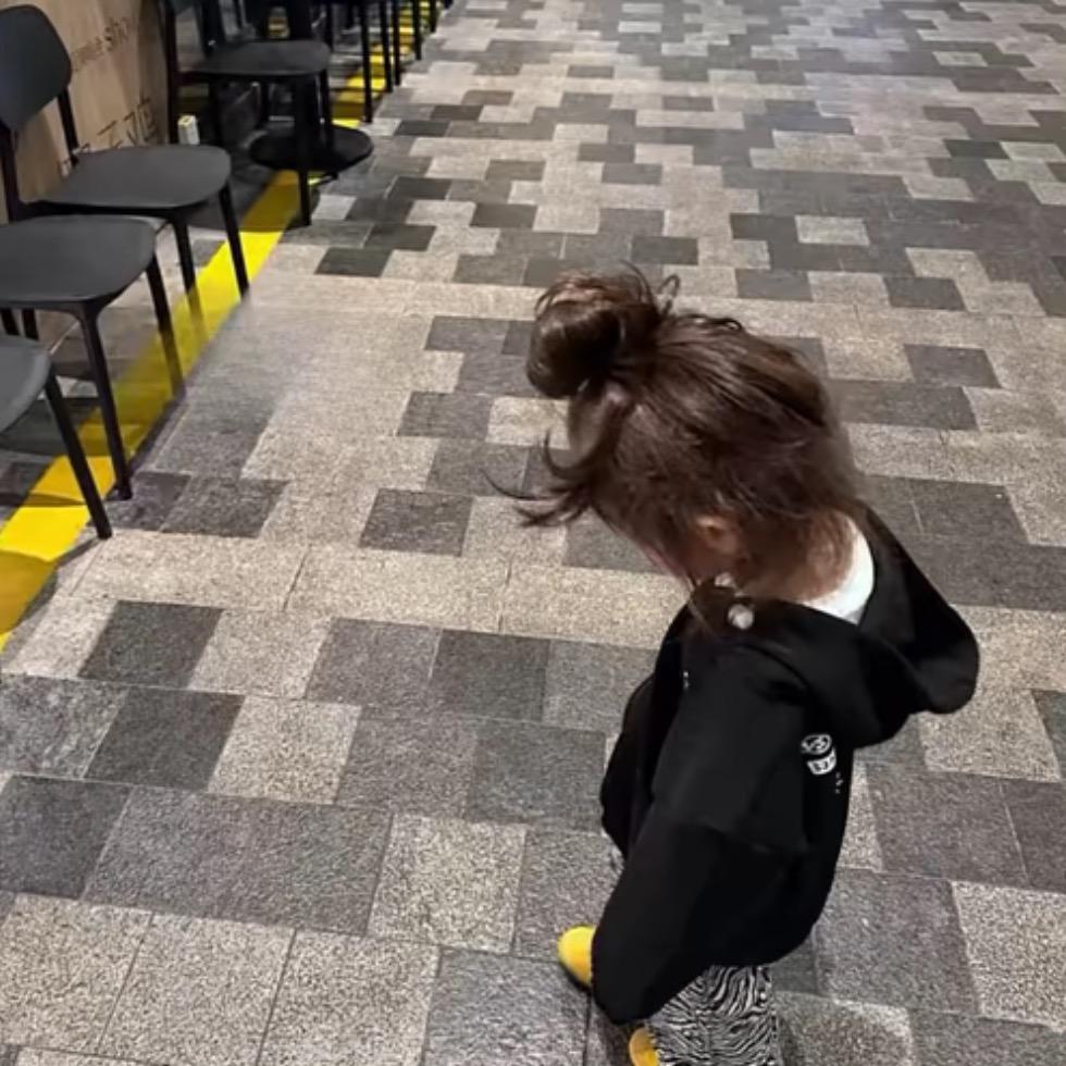 彩虹的美少女妈咪