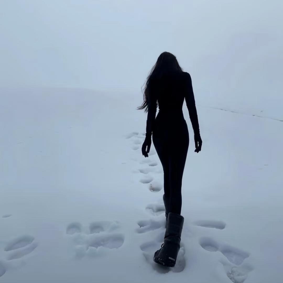 +1