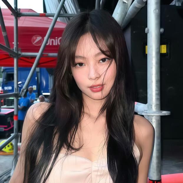 𝗝𝗲𝗻𝗻𝗶𝗲_𝗷𝗱𝗻.