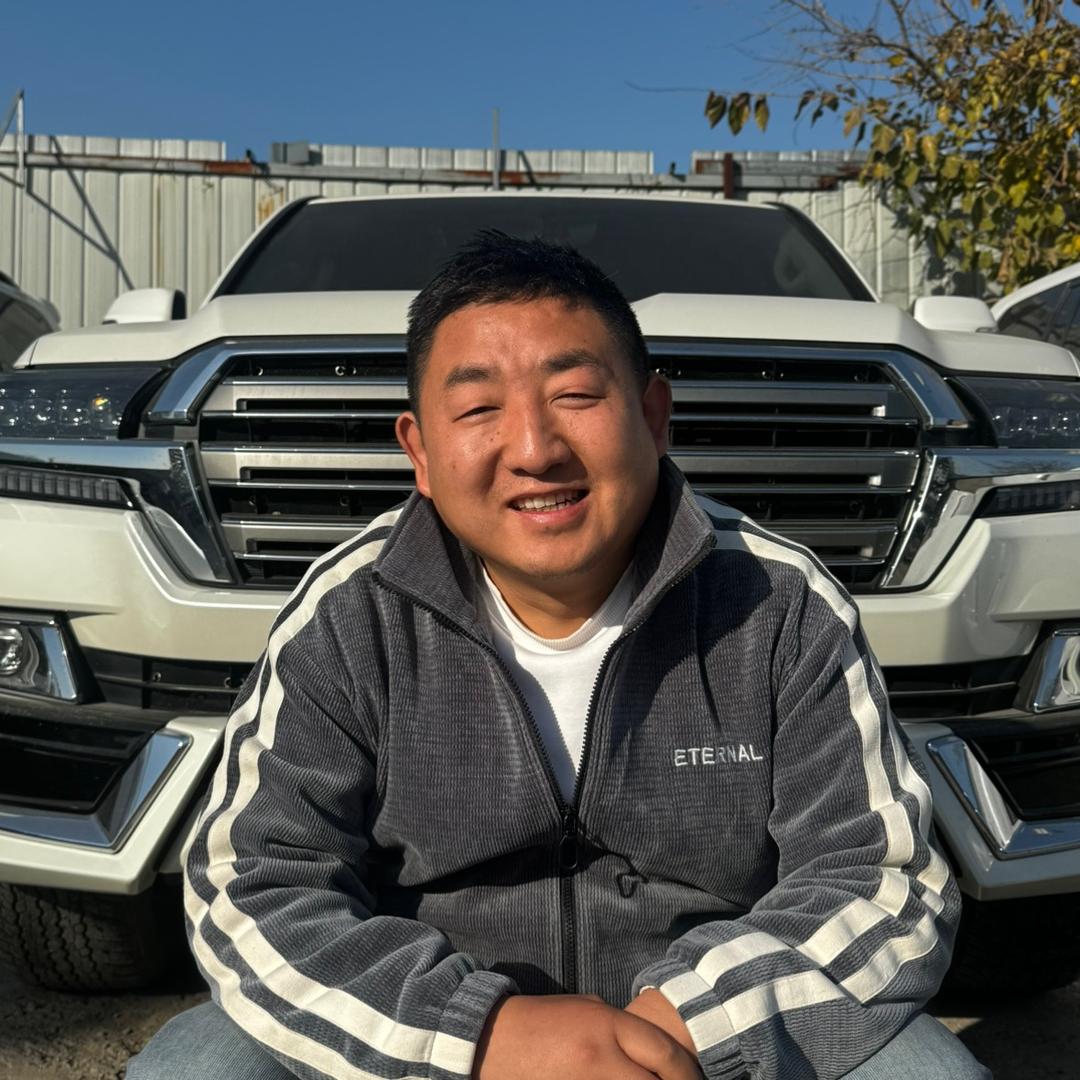 西安小白大排量越野性能车