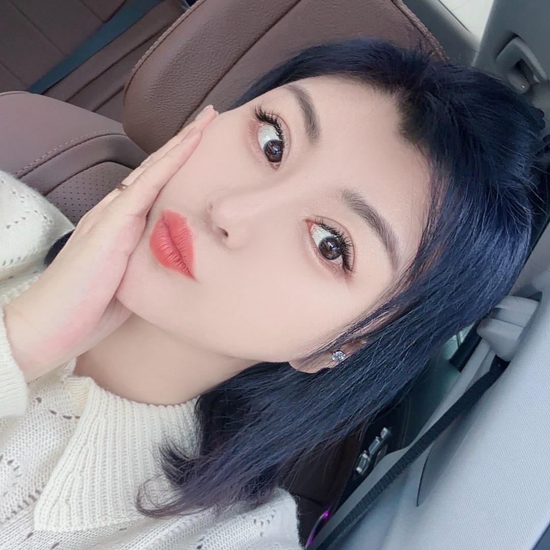 莹莹（美美小十三干妈）