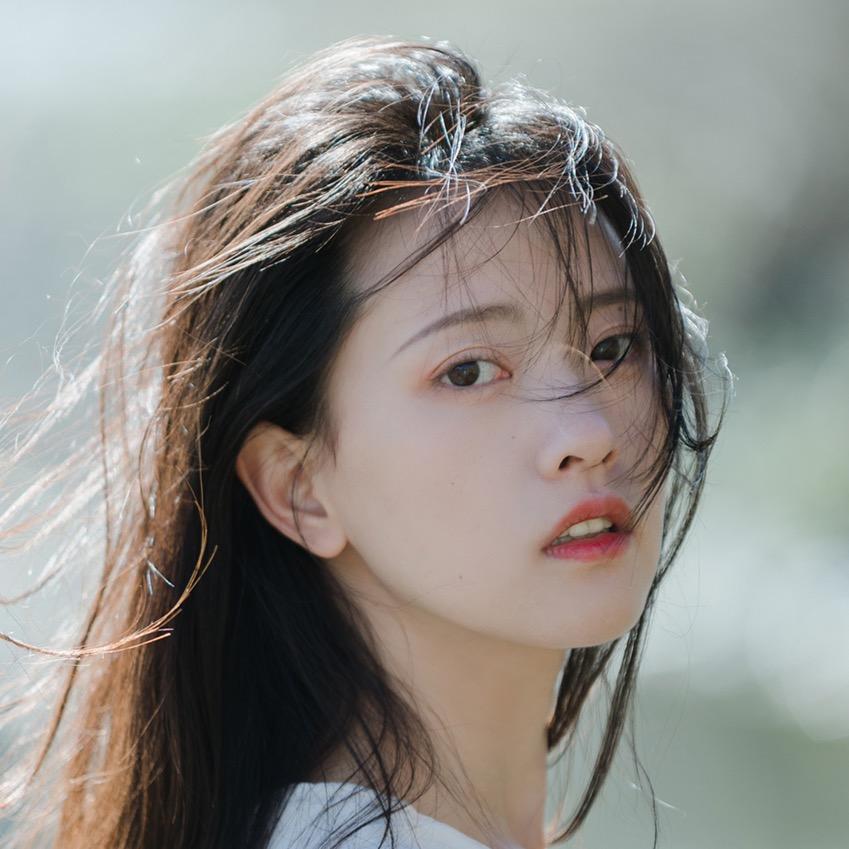 小林秋奈