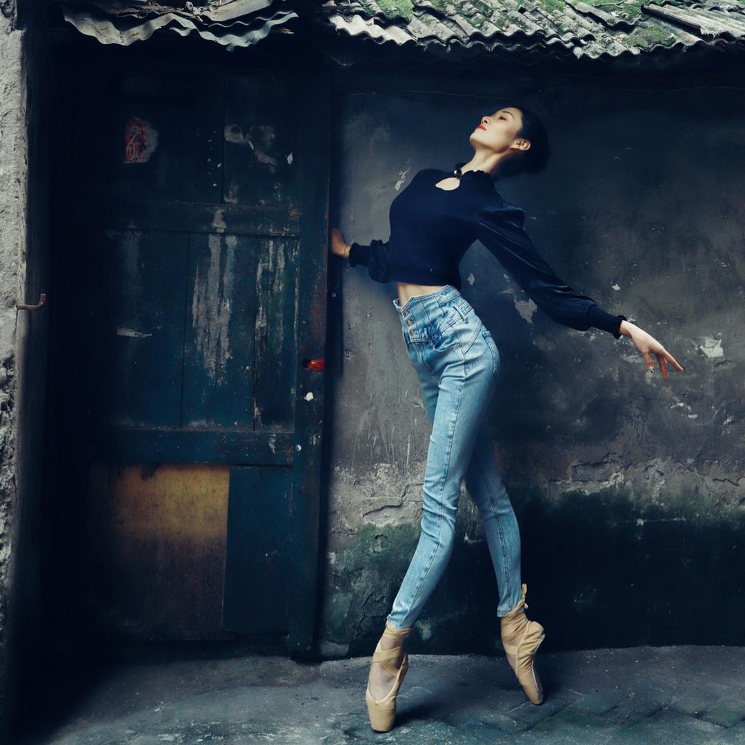 江津弘一艺术•晗晗老师