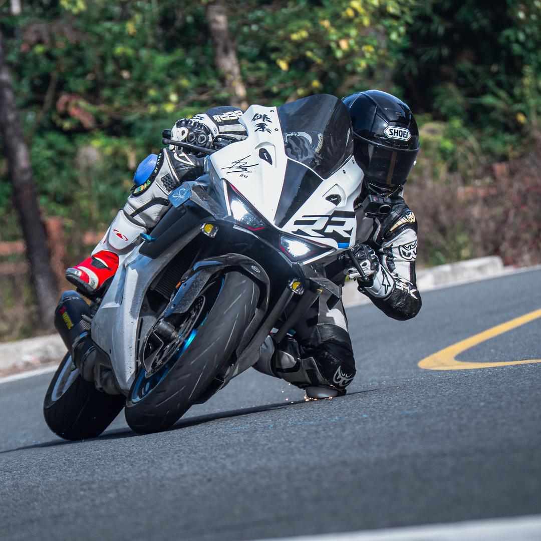 MOTO拿铁🏍️