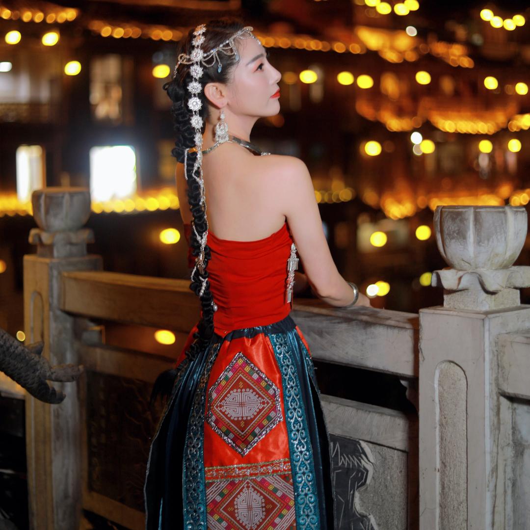 美娜(草根歌手)