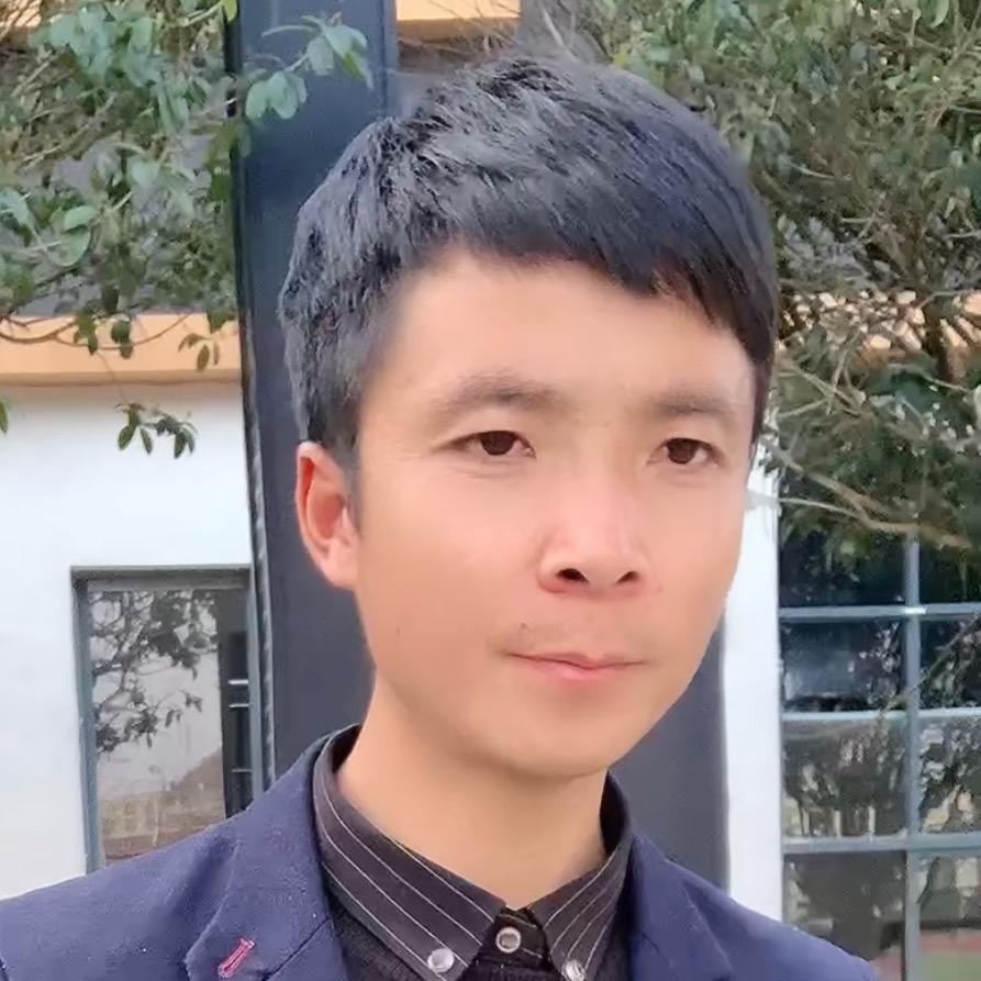 爱唱歌的龙仔🎤
