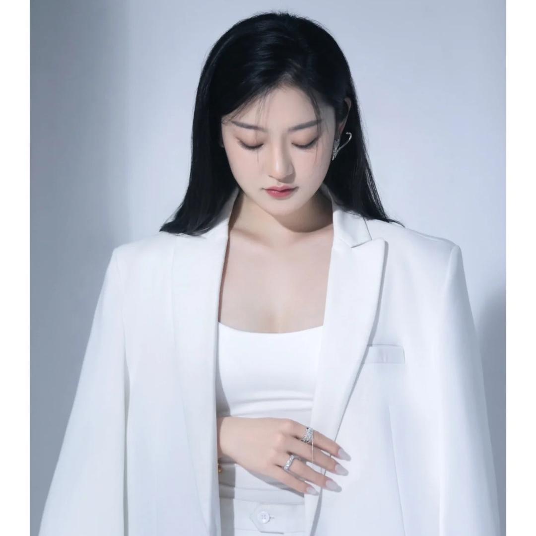 桐梓县雪燕台球俱乐部