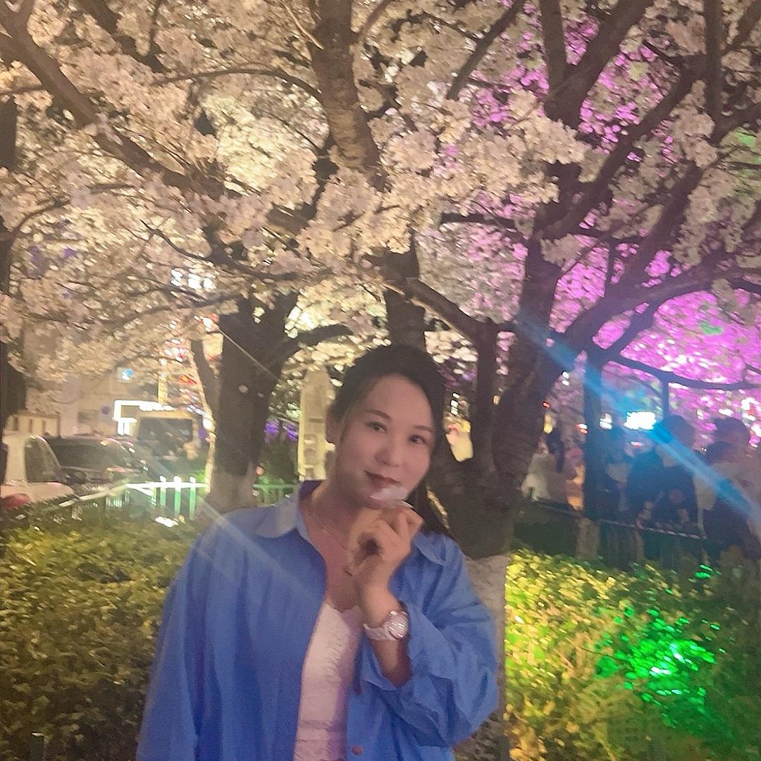 做门窗的小姐姐