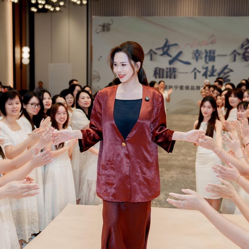 蔡秋宁（蜜倩创投人）