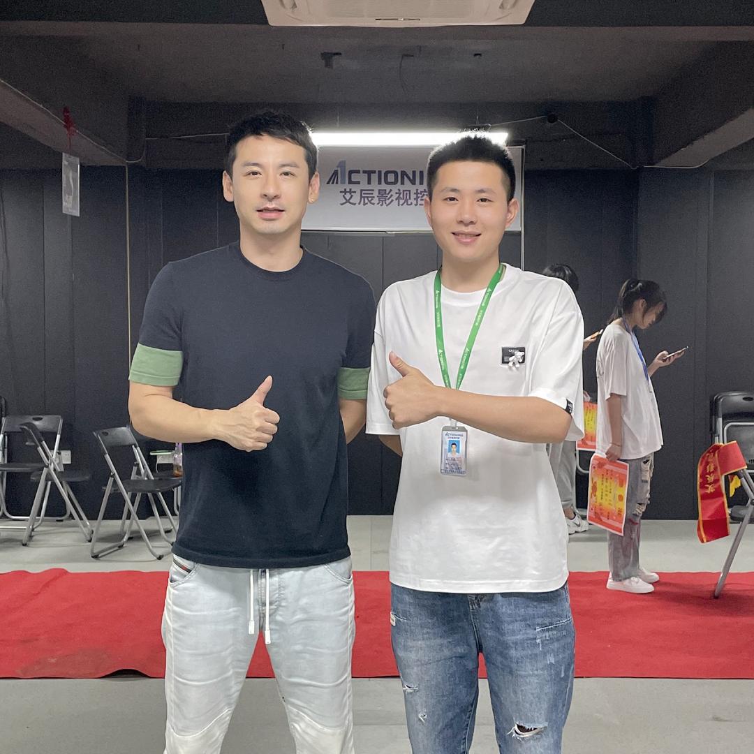 艾辰张老师头像