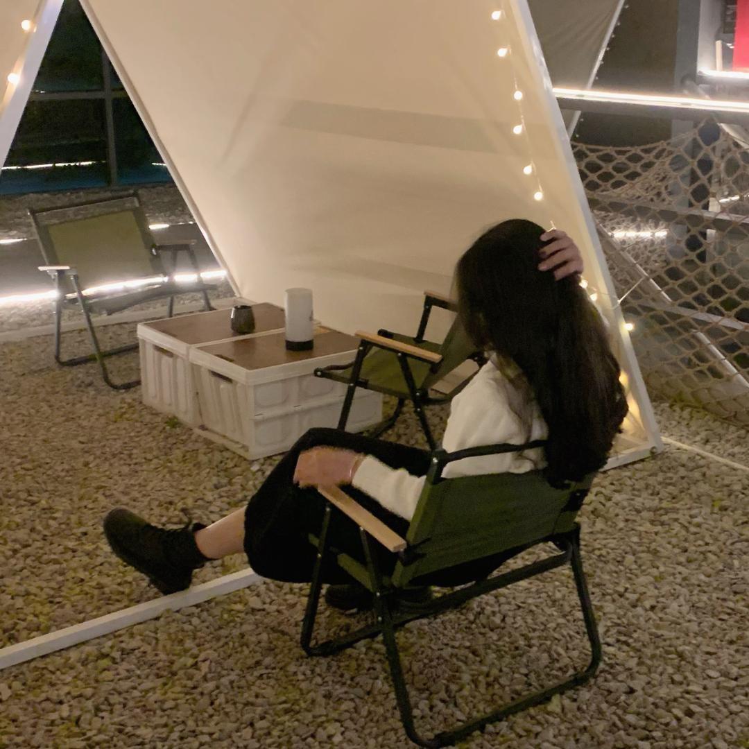 倩、