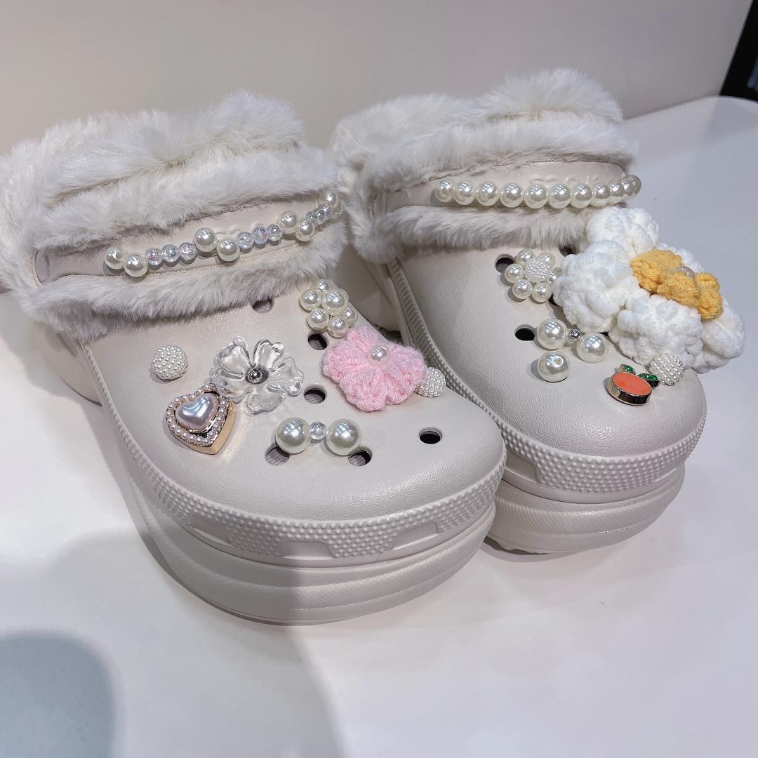 中牟杉杉奥莱一期二楼crocs