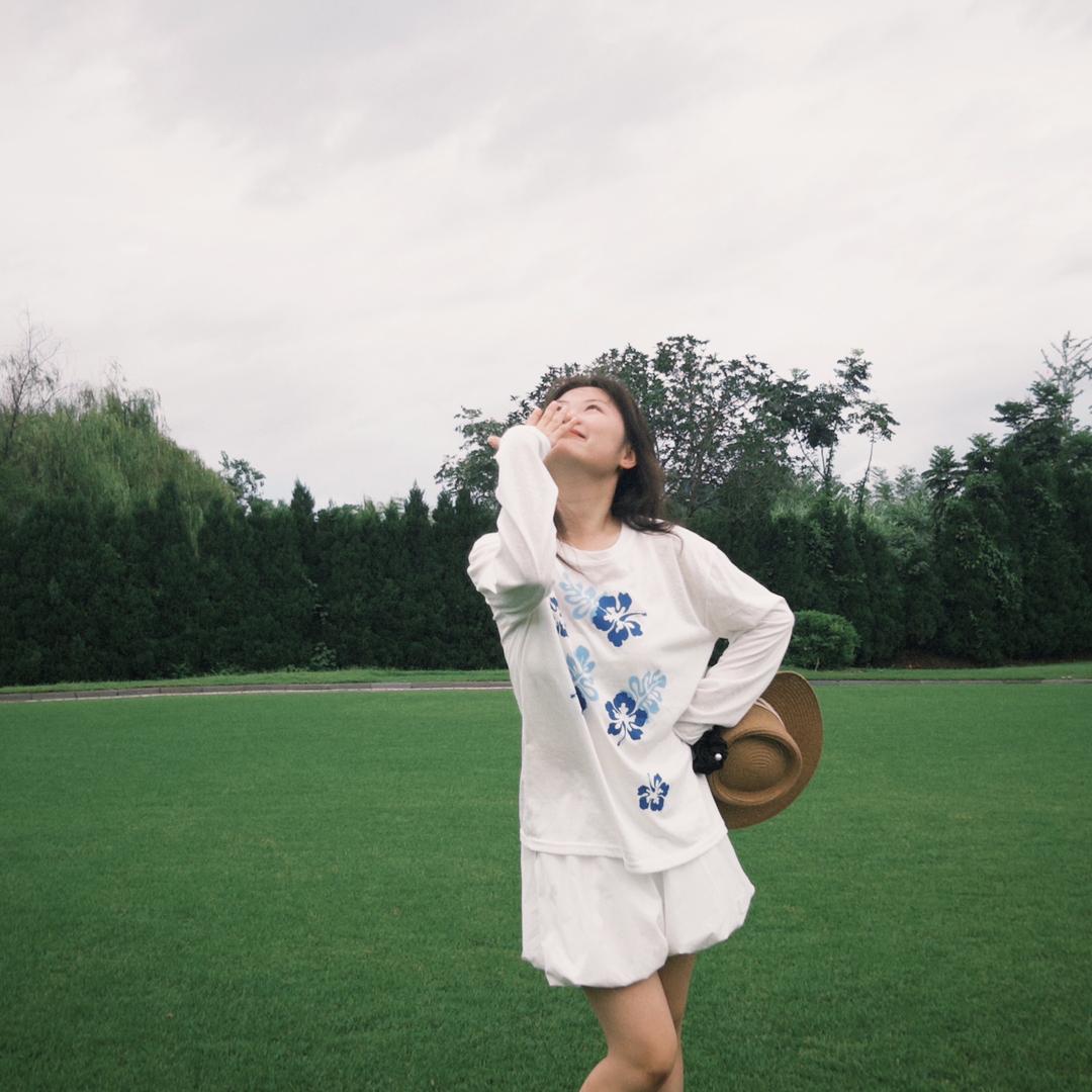 七月的小尾巴儿